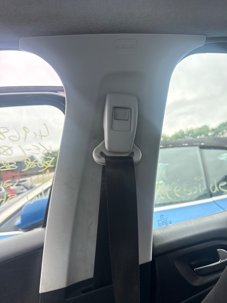 [EPE-107259] Embellecedor Pilar B Peugeot 208 CA 1.2 (2014)