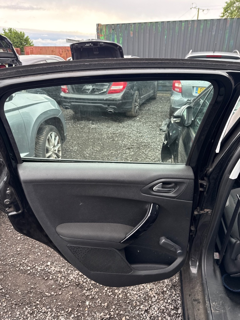[EPE-107308] Arnés cableado puerta trasera izquierdo Peugeot 208 CA 2014