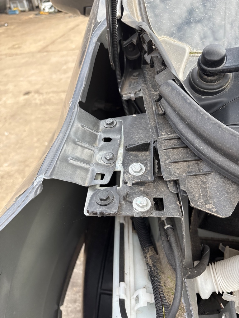 [EPE-108769] Bisagra del capó RH Citroën Dispatch III 2021-2025