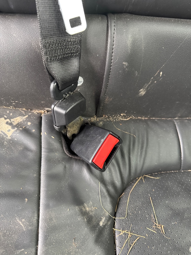[EPE-109120] Cinturón de seguridad trasero Stalk Fila Central LH Jaguar XF 3.0 d 2014