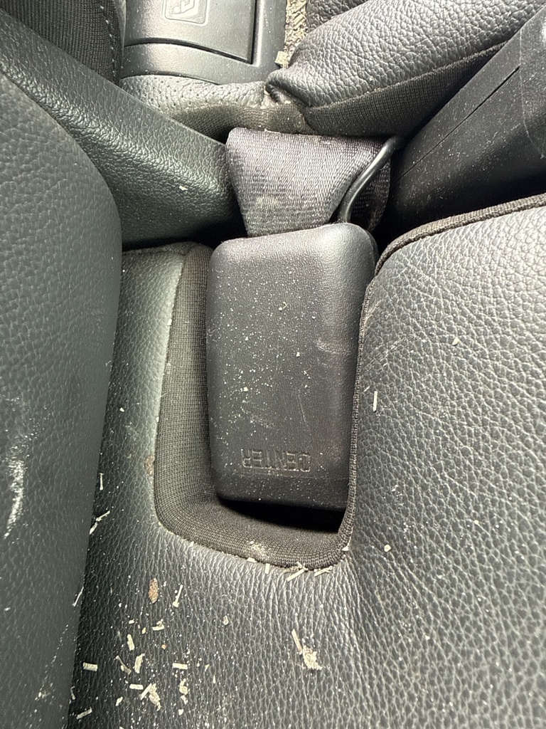 [EPE-109885] Cinturón de seguridad trasero central Hyundai Tucson 1.7 CRDi 2015