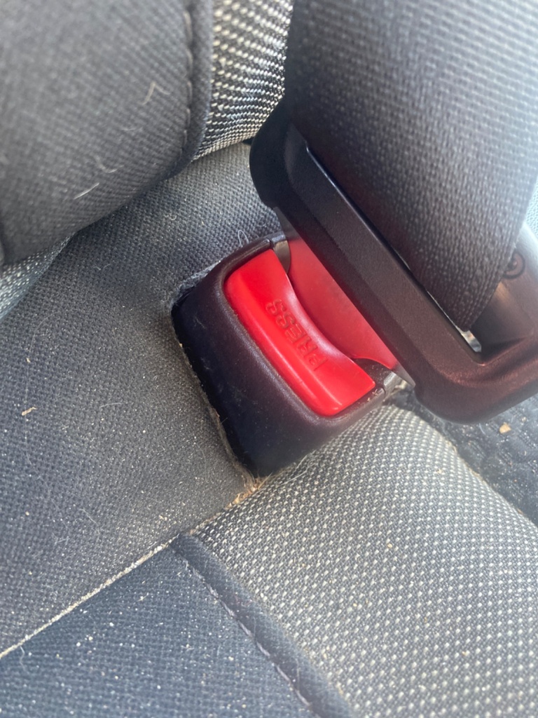[EPE-109977] Cinturón de seguridad trasero Stalk Fila Central LH Nissan Qashqai MK2 J11 2020