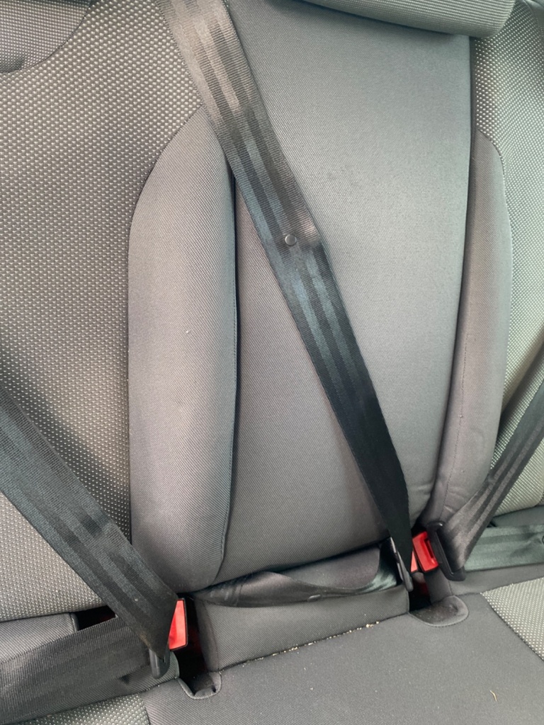 [EPE-110070] Cinturón de seguridad trasero central Seat León 1.9 TDI 2005