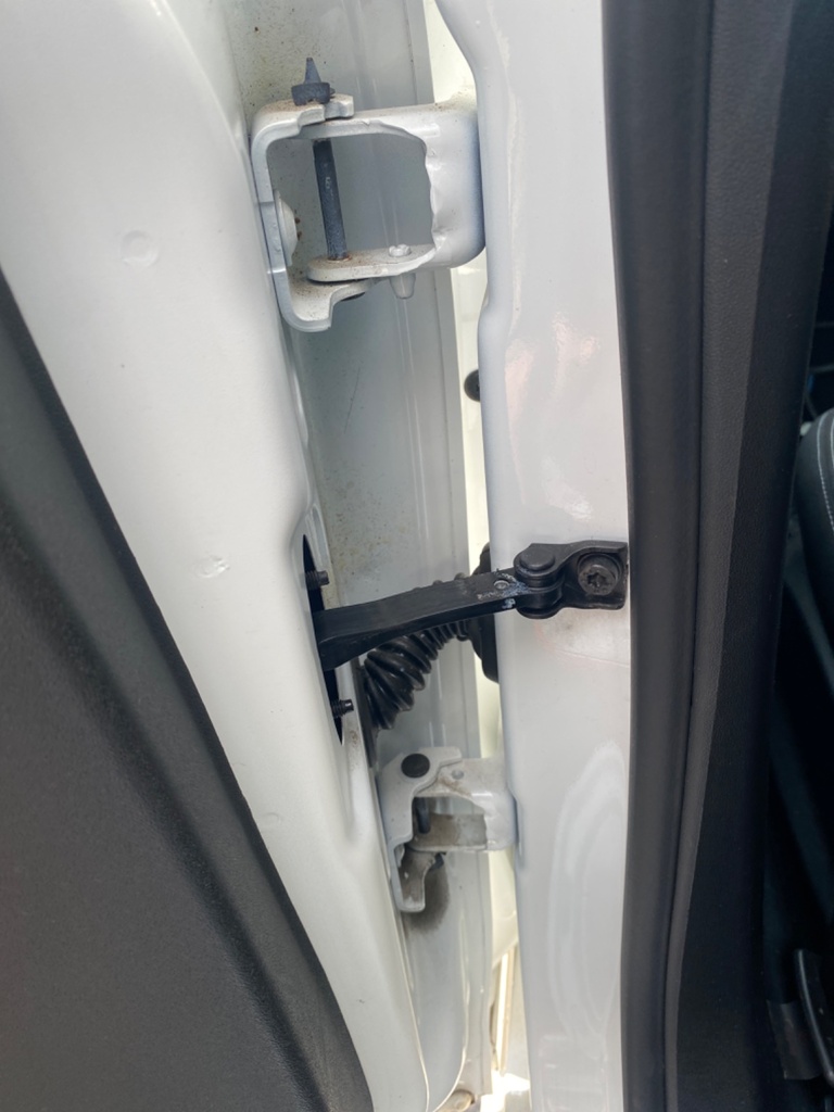 [EPE-110597] Bisagra trasera LH Peugeot 208 1.2 PureTech 2018