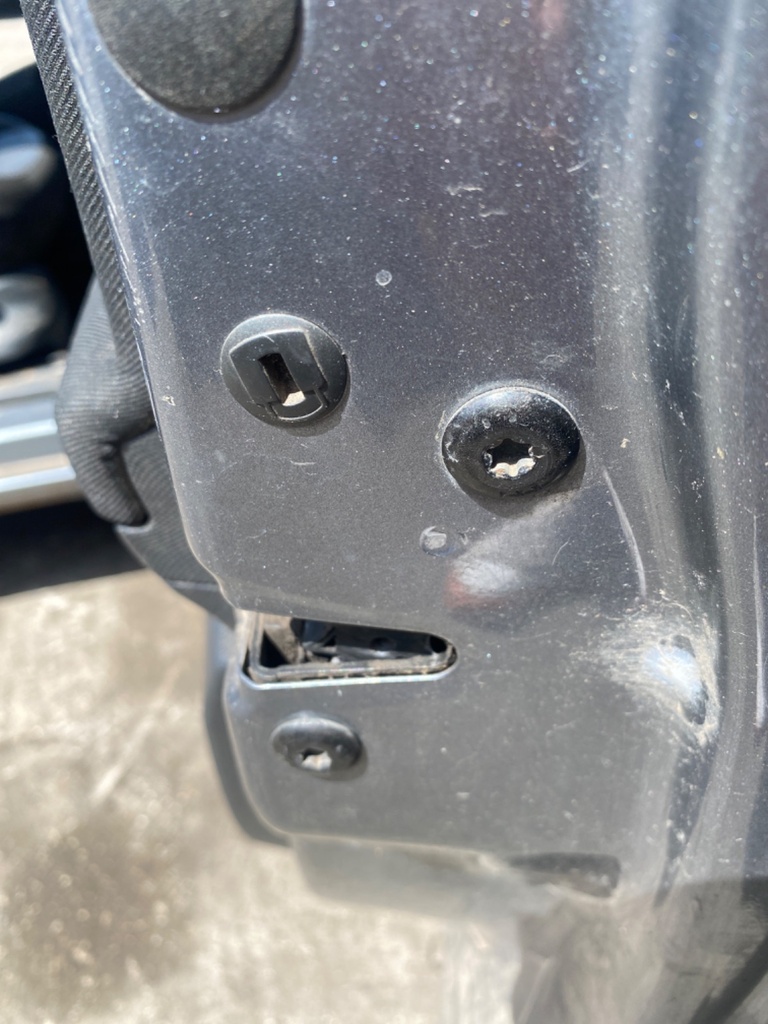 [EPE-111004] Solenoide de cierre centralizado puerta delantera derecha para Skoda Fabia 2013