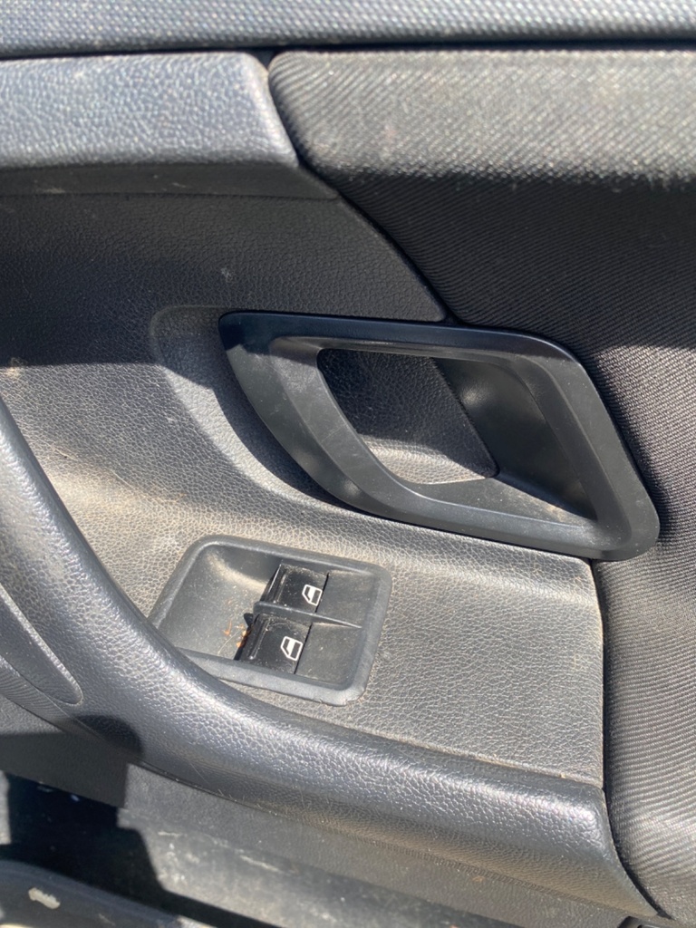 [EPE-111009] Tirador puerta delantera interior derecho Skoda Fabia 2013