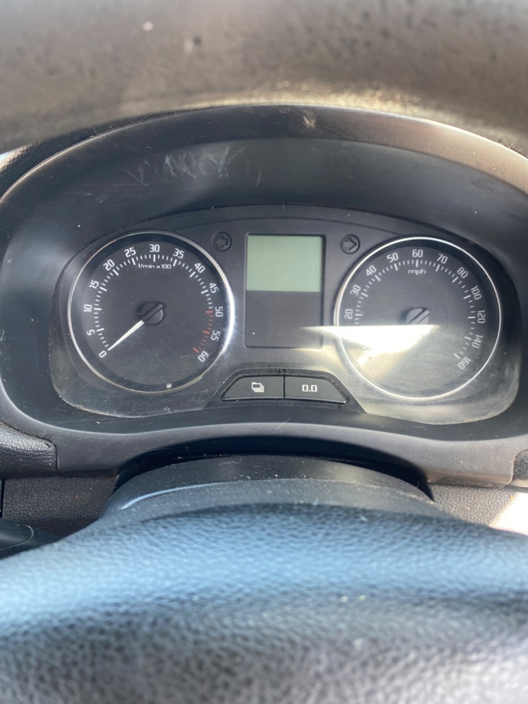 [EPE-111015] Cuadro de instrumentos Skoda Fabia 1.2 TDI 2013