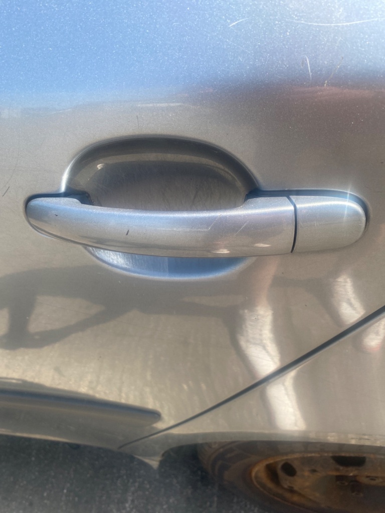 [EPE-111059] Tirador puerta trasera exterior izquierdo Skoda Fabia 2013