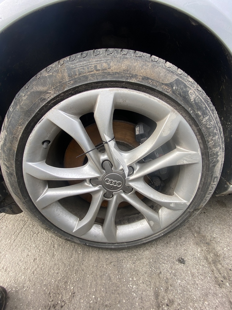[EPE-100983] Llanta de aleación 18 pulgadas Audi A4 B8 S4