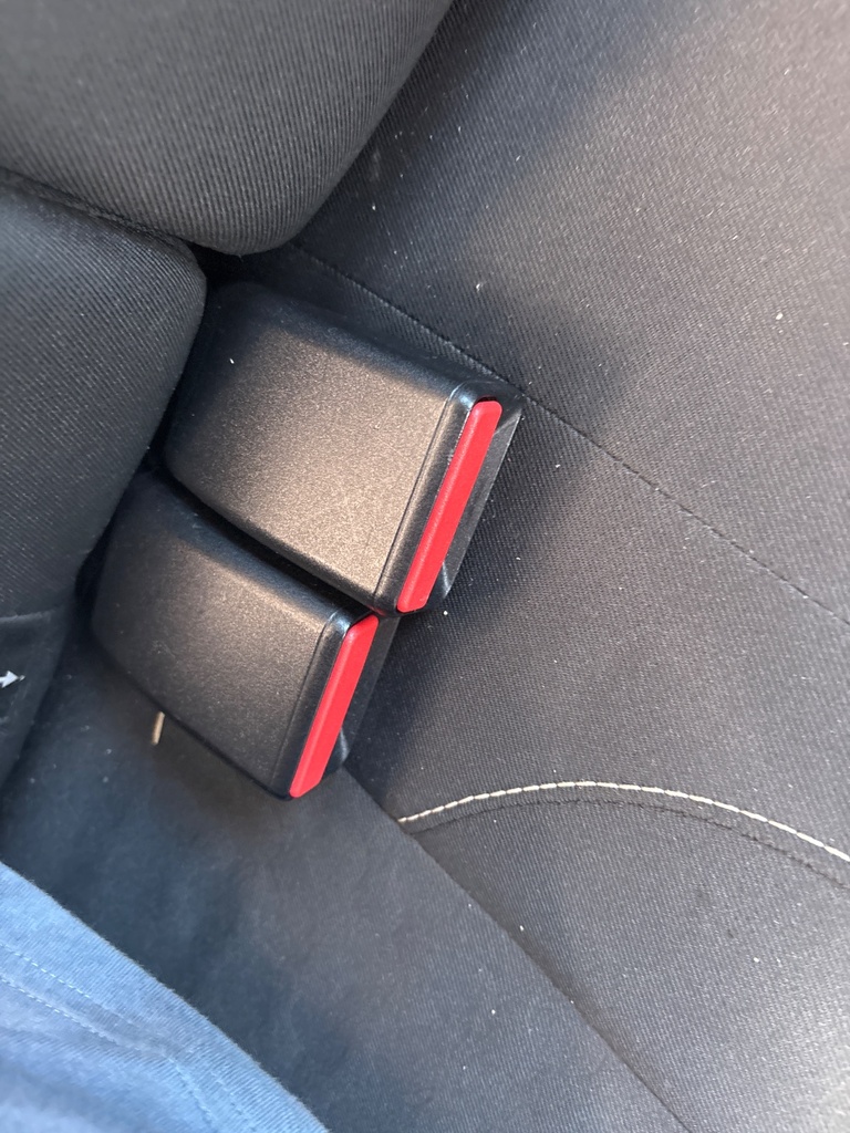 [EPE-111637] Cinturón de seguridad trasero Stalk fila central RH Dacia Sandero 2014 90 CV