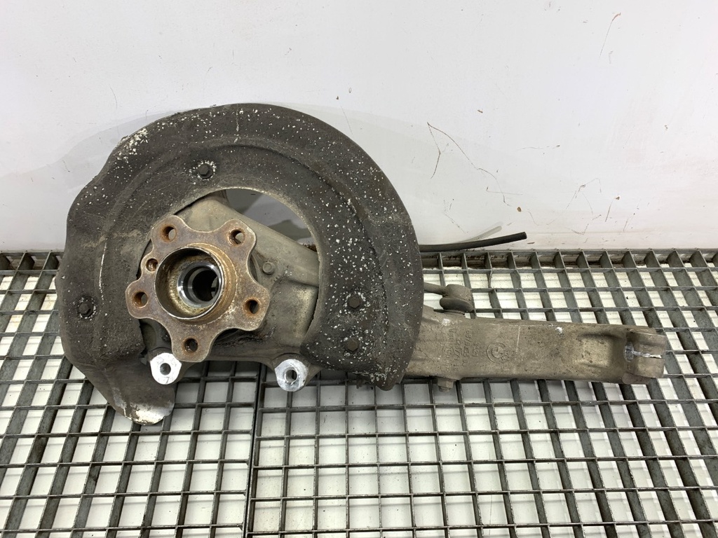 [STARK-888445] Mangueta delantera izquierda BMW X5 (G05, F95) 2018-