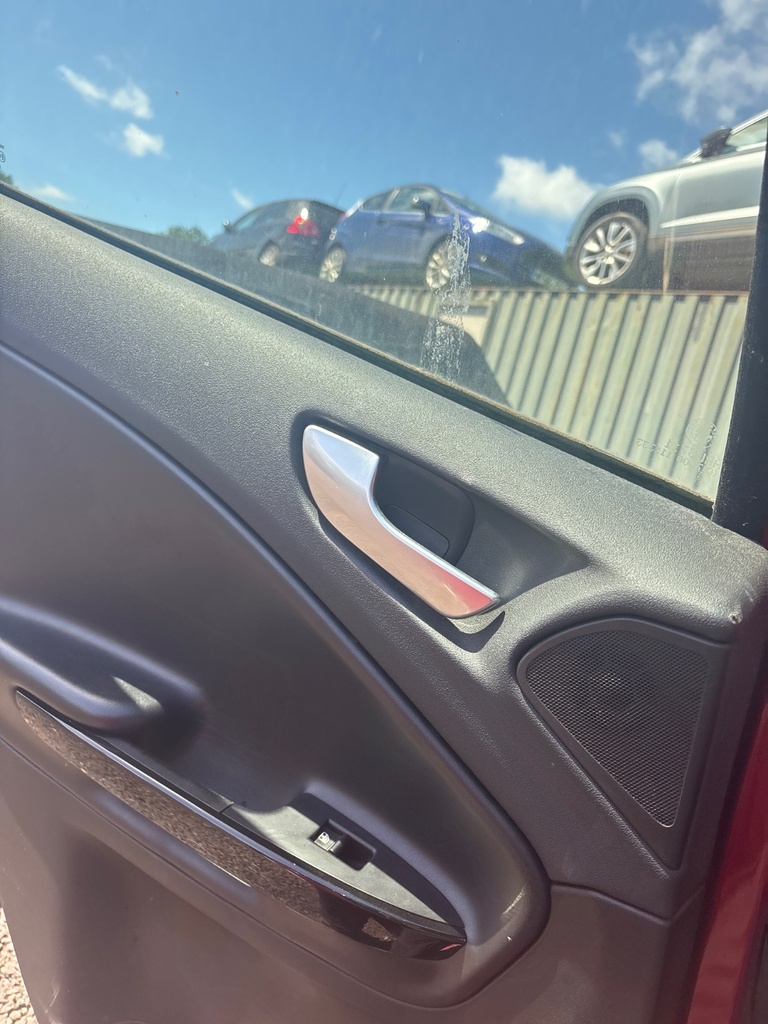 [EPE-111721] Tirador de puerta trasero interior izquierdo para Alfa Romeo Giulietta 2010
