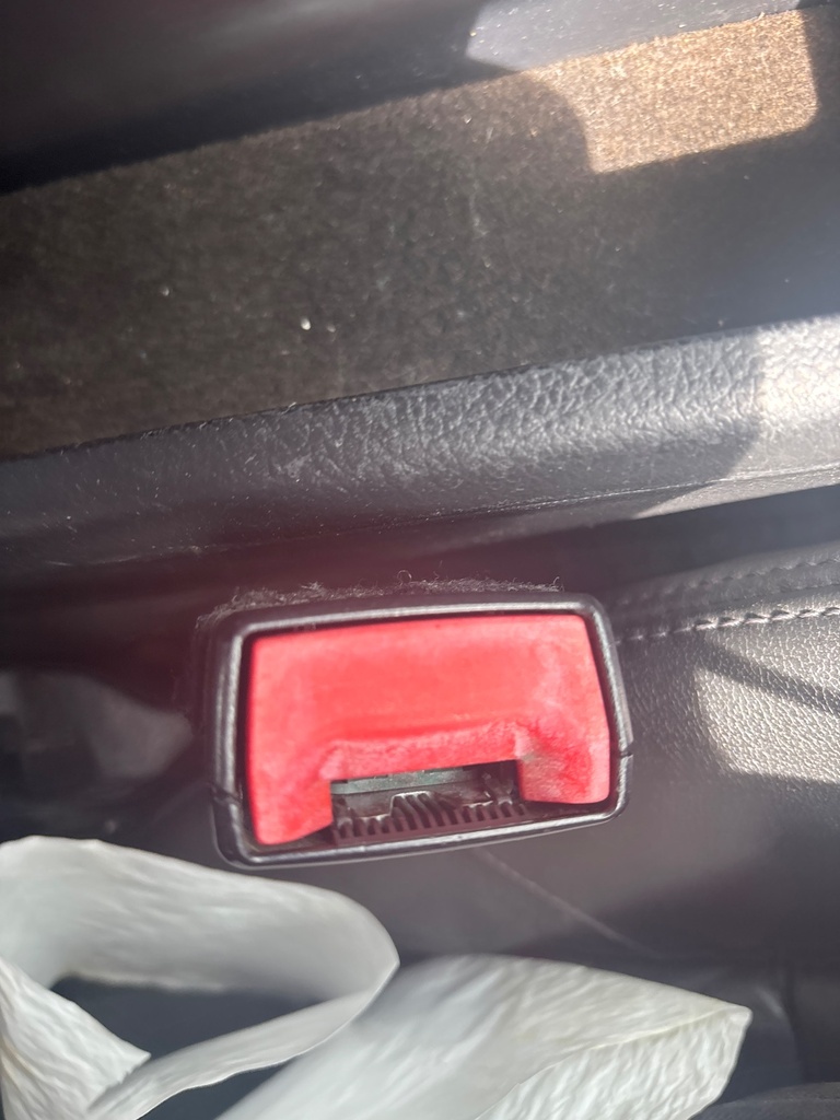 [EPE-111897] Interruptor de cinturón seguridad delantero derecho para Audi A4 3.2 FSI 2006