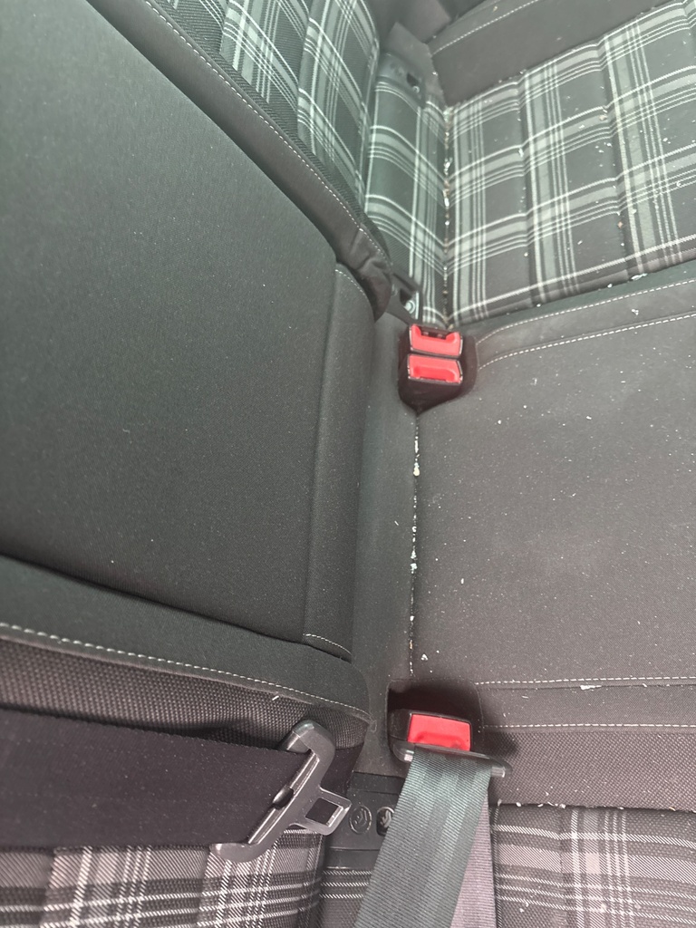 [EPE-112197] Cinturón de seguridad trasero central VW Golf GTD 2016