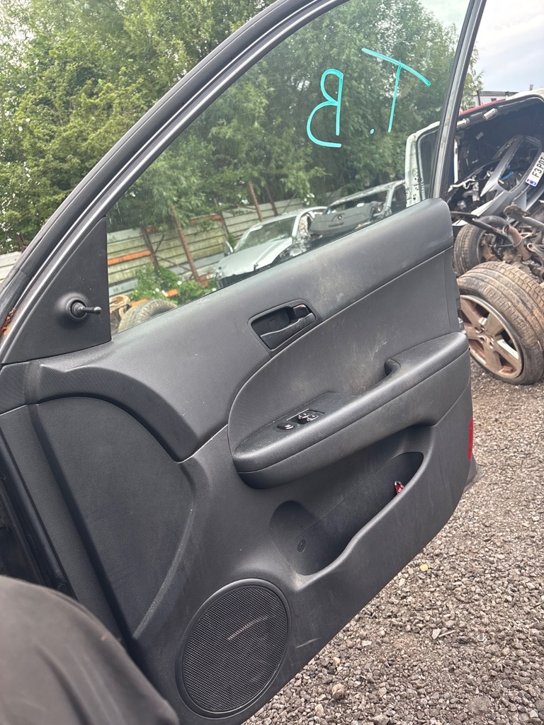 [EPE-112224] Altavoz revestimiento puerta delantera derecha Hyundai i30 2010 G4FA