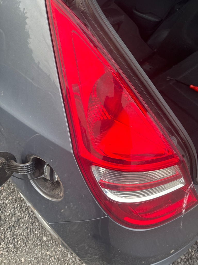 [EPE-112268] Piloto trasero izquierdo Hyundai i30 2010 COOL GRAY/STEEL GRAY COOL