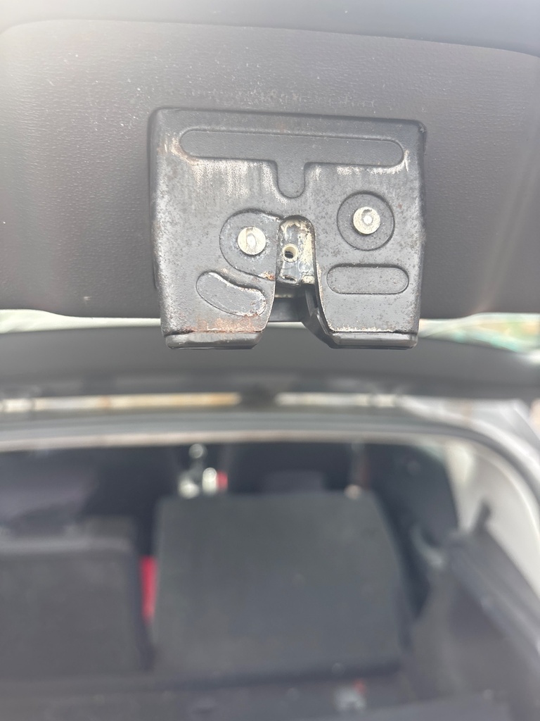 [EPE-112260] Mecanismo de cierre portón trasero Hyundai i30 2010 G4FA
