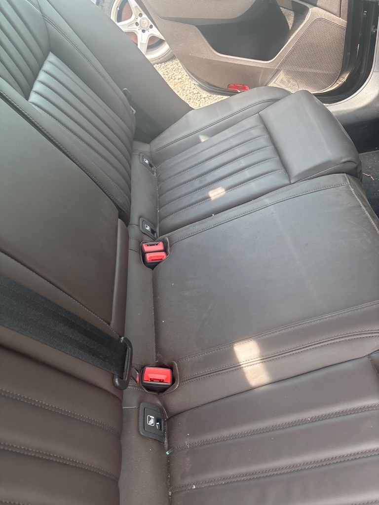 [EPE-112445] Cinturón de seguridad fila central trasera Skoda Superb 2.0 TDI 2016