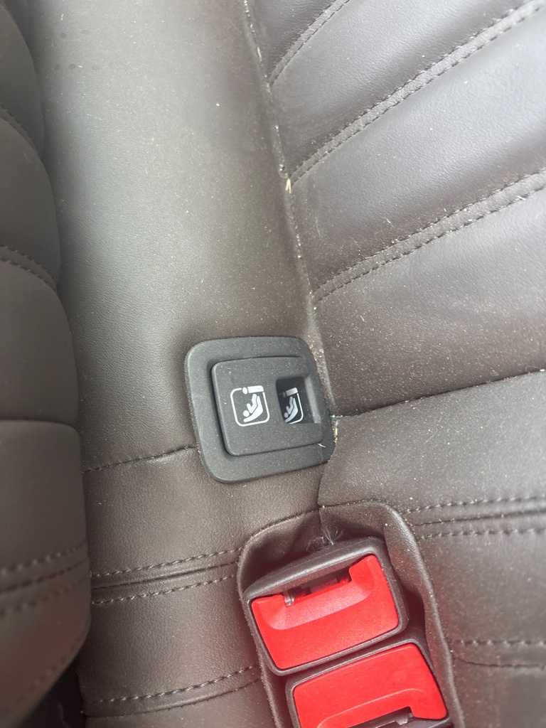 [EPE-112448] Cinturón de seguridad trasero stalk fila central LH para Skoda Superb 2.0 TDI 2016