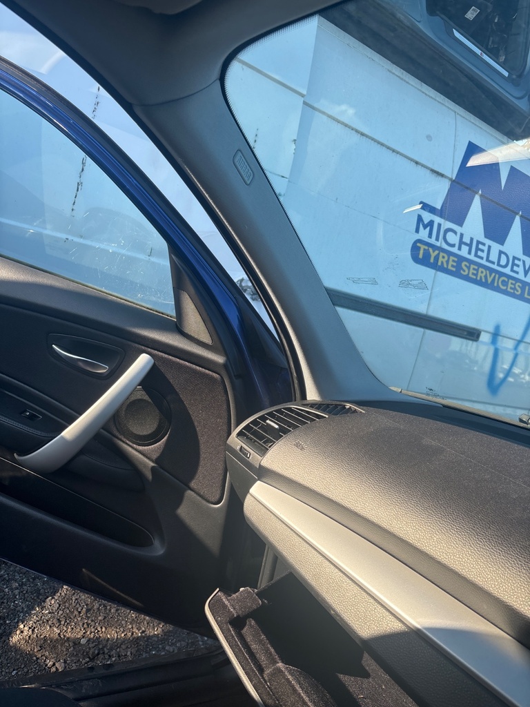[EPE-112575] Pilares A 2009 BMW 1 Series 2.0 120i