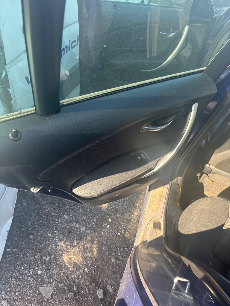 [EPE-112628] Arnés cableado puerta trasera izquierdo BMW 1 Series 2009
