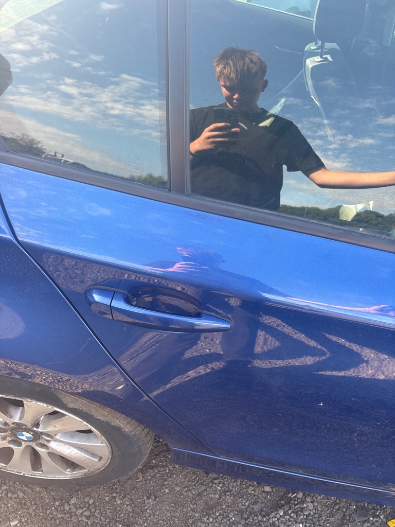 [EPE-112661] Tirador exterior puerta trasera derecha BMW Serie 1 2009 A51 montegoblau
