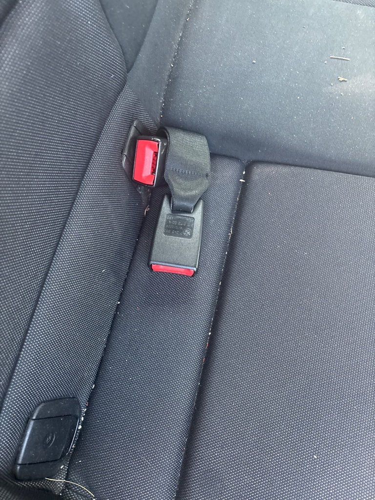 [EPE-112672] Cinturón de seguridad trasero central BMW Serie 1 120i 2009