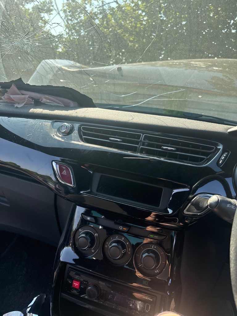 [EPE-112843] Salida de aire calefacción salpicadero Citroen DS3 1.6 HDi 90 2013