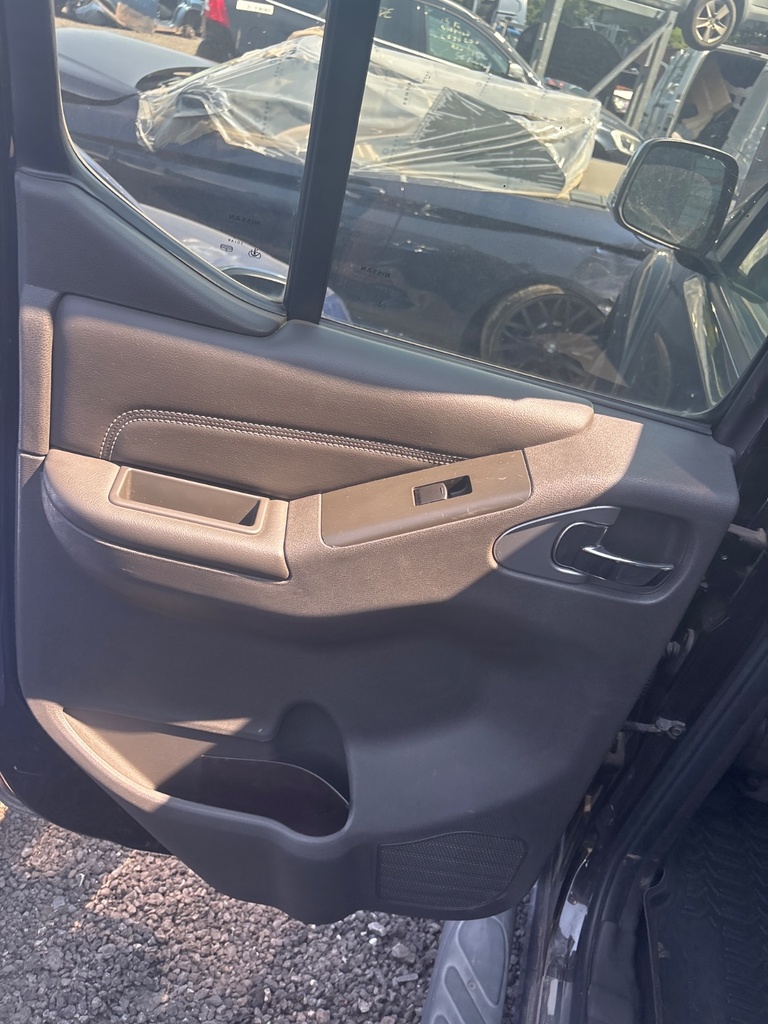 [EPE-112997] Interruptor elevalunas eléctrico trasero izquierdo Nissan Navara NP300 2012