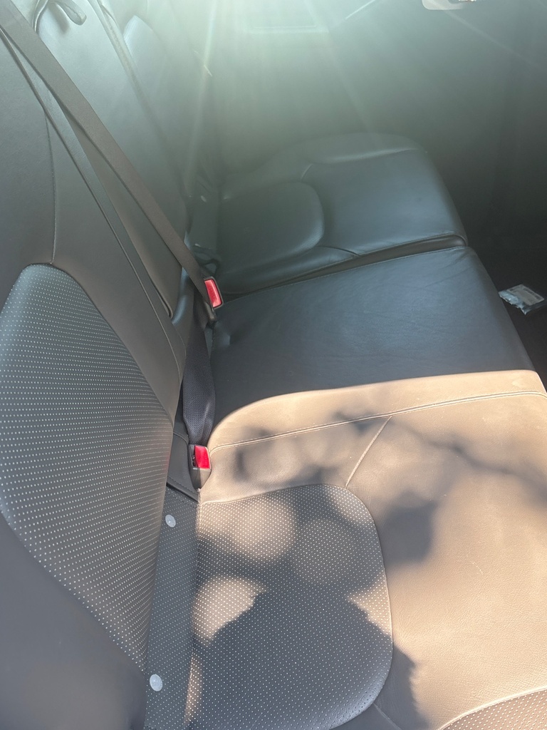 [EPE-113040] Cinturón de seguridad trasero central para Nissan Navara NP300 2.5 dCi 2012