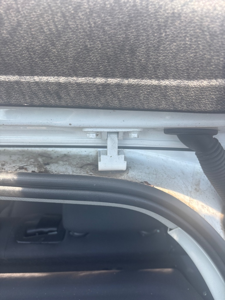 [EPE-113139] Bisagra portón trasero derecha Audi A3 2013