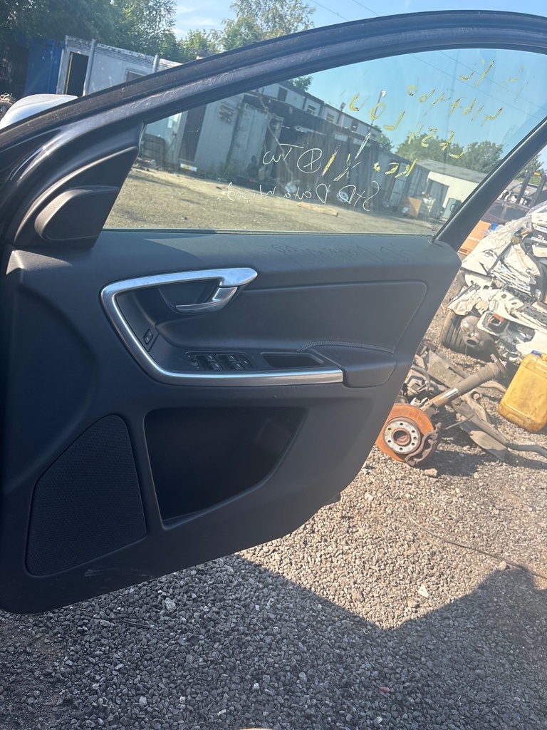 [EPE-113358] Altavoz revestimiento puerta delantera derecha Volvo XC60 2014