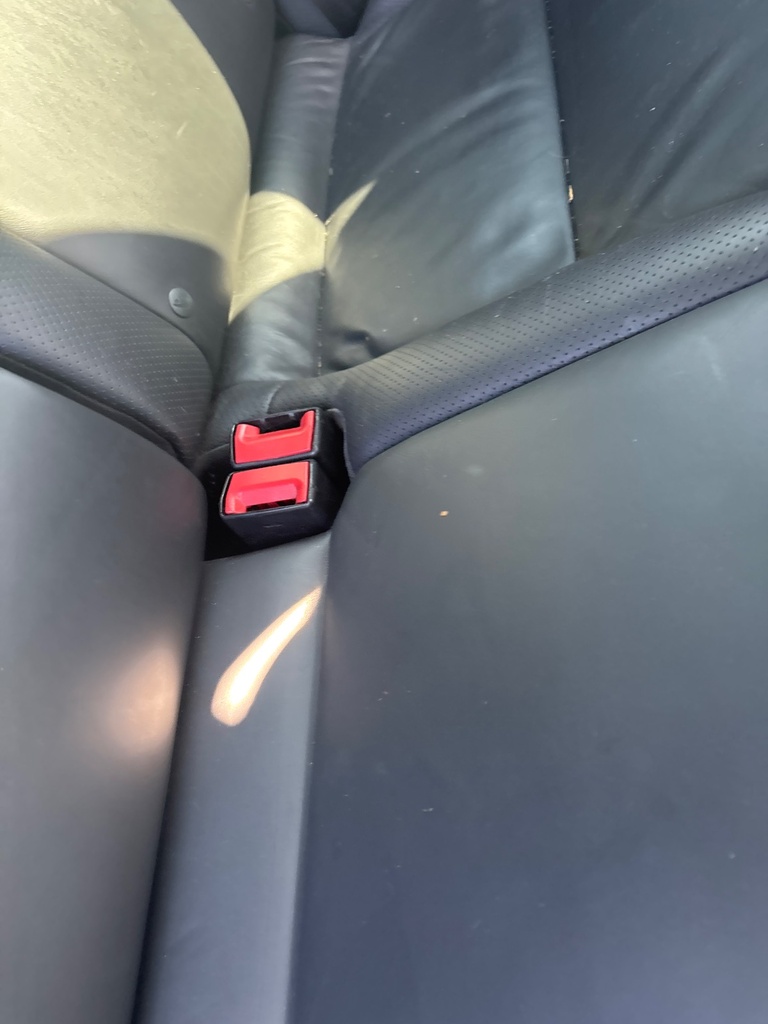[EPE-113460] Cinturón de seguridad trasero Stalk Fila Central LH Volvo XC60 D4 AWD 2014