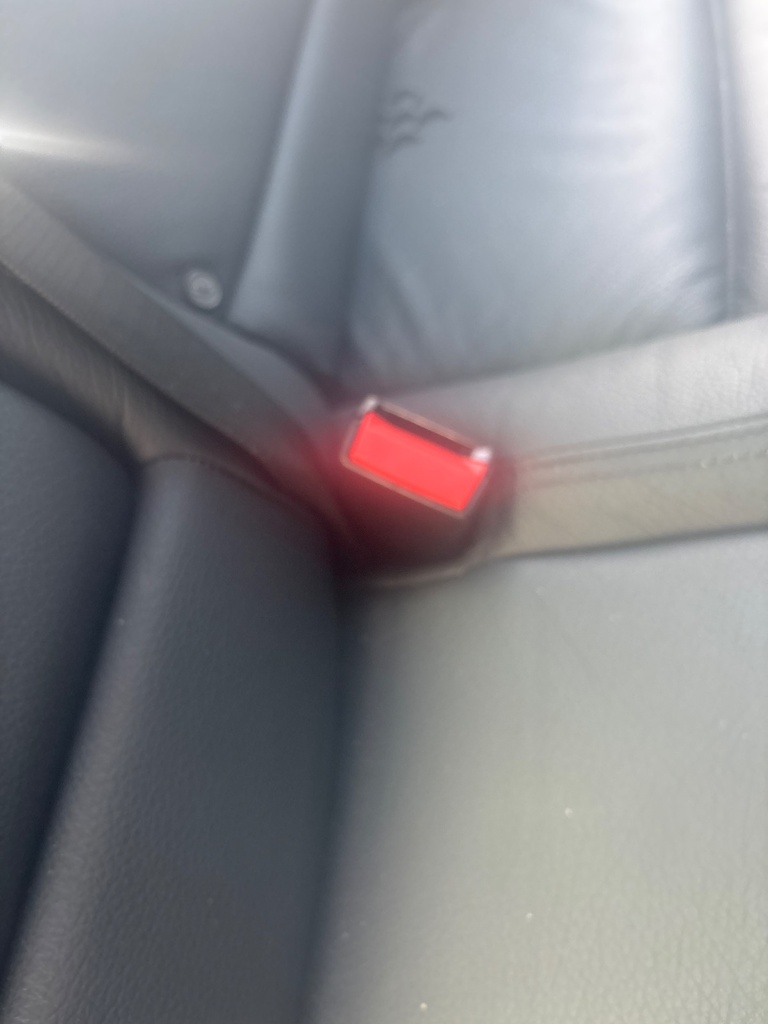 [EPE-114706] Cinturón de seguridad trasero Stalk Fila Central LH Mercedes-Benz S-Class 2011