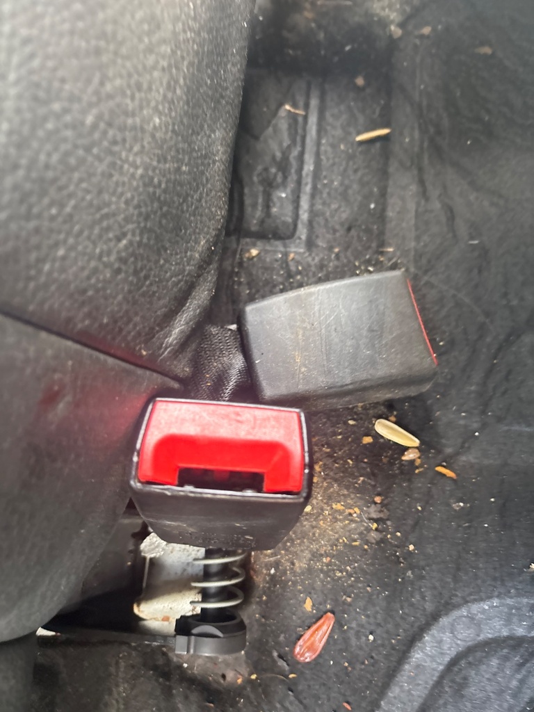 [EPE-114961] Cinturón de seguridad trasero Stalk Fila Central RH BMW 5 Series 535d 2009