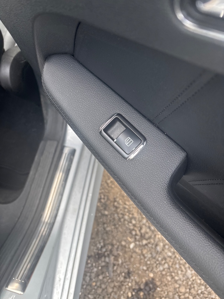 [EPE-115326] Pulsador elevalunas trasero derecho 2009 Mercedes-Benz E-Class 775