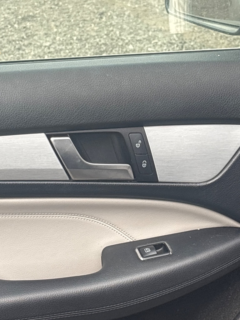 [EPE-116311] Tirador interior puerta delantera izquierda 2013 Mercedes-Benz C-Class 183 black