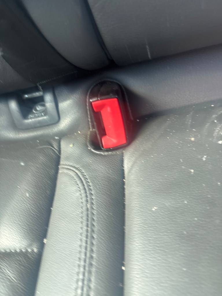 [EPE-118172] Cinturón de seguridad trasero Stalk Fila Central RH VW Golf 2.0 TDI 16V 2007