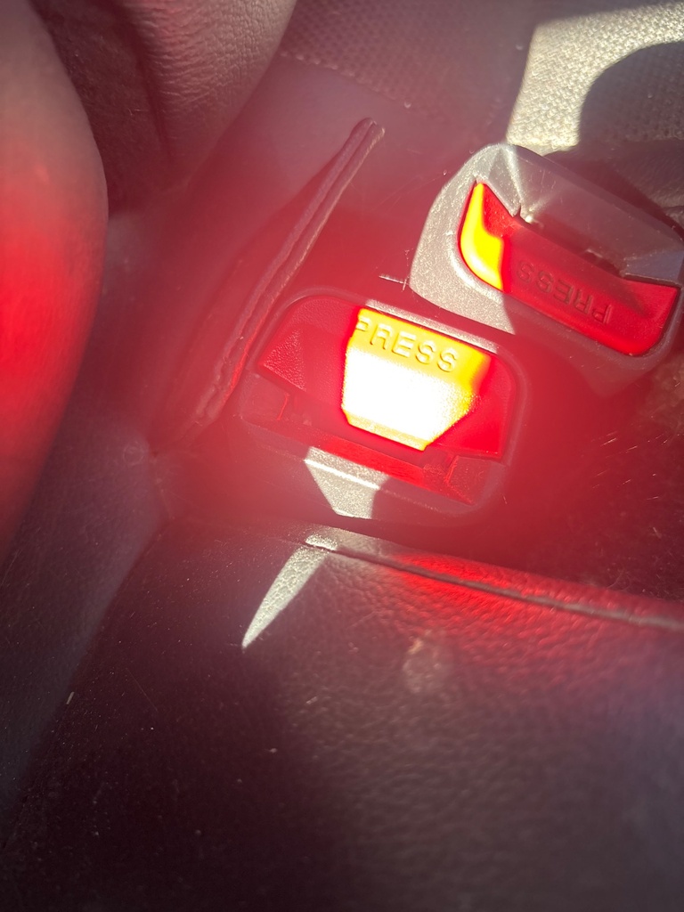 [EPE-119937] Cinturón de seguridad trasero central Kia Sportage 1.7 CRDi 2015