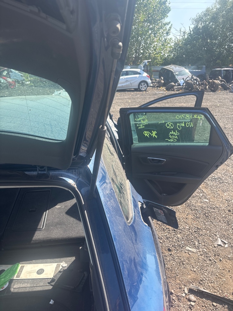 [EPE-120802] Amortiguador portón trasero derecho Seat Leon ST 2016