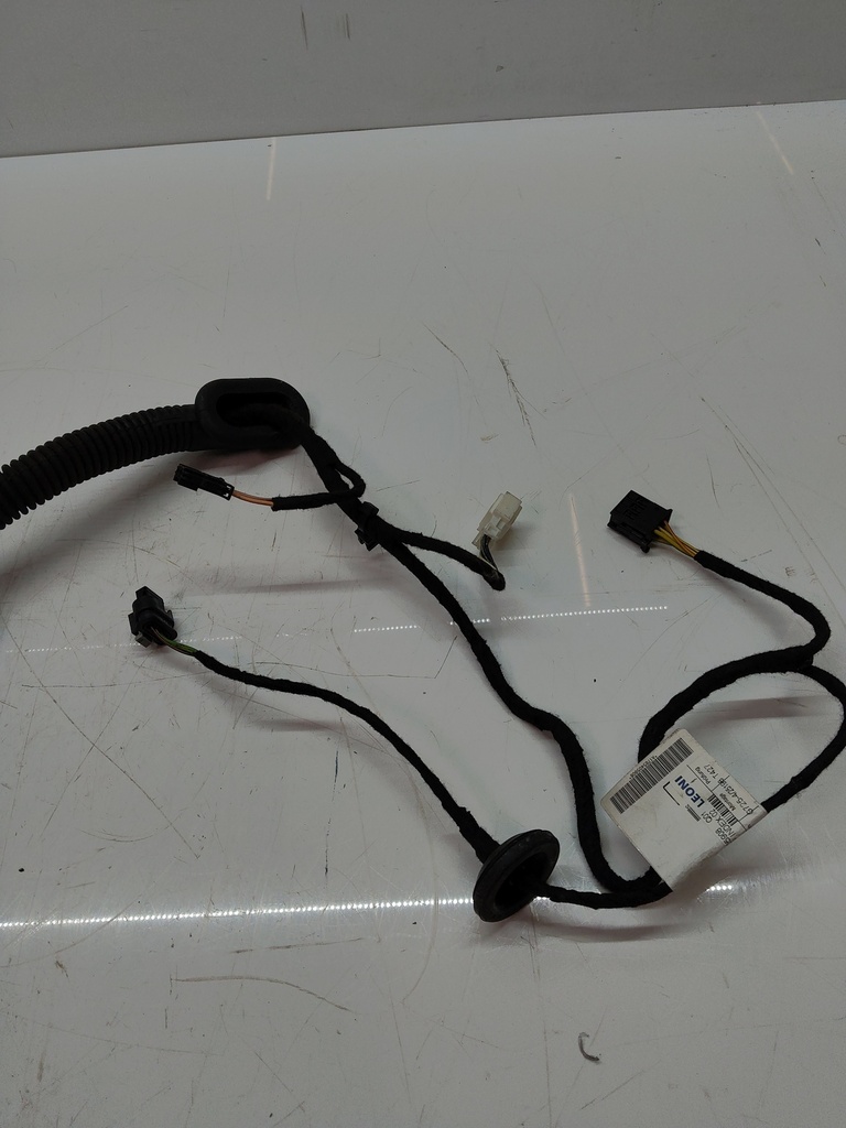 [MTD-503061] Juego de cables de puerta Mercedes Clase A W176 M270 270.910 A1765405908