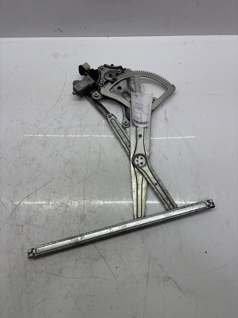 [MTD-504968] Motor delantero derecho del elevalunas Mitsubishi L200 Triton KB4T 2.5 4D56