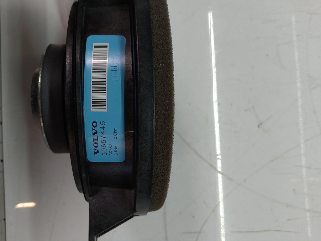 [MTD-505655] Altavoz trasero derecho Volvo V40 525 2.0 D4 D4204T14 30657445