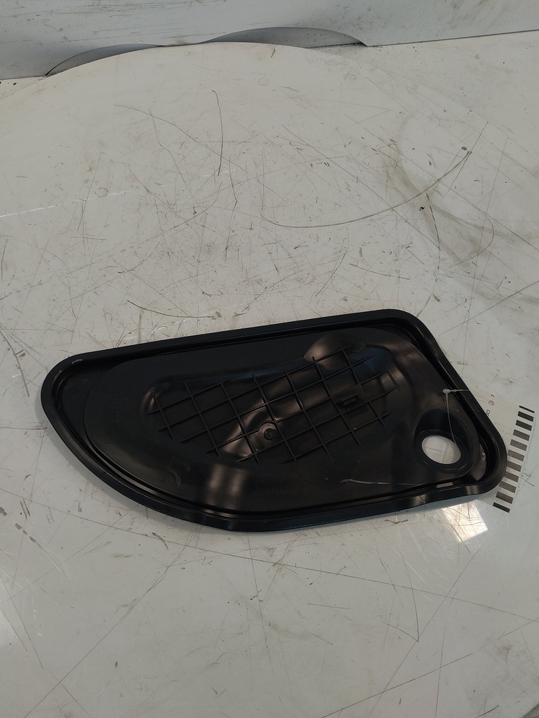 [MTD-521217] Tapa de balancines AUDI A4 B8 S4 3.0 CAKA 8K0837916B