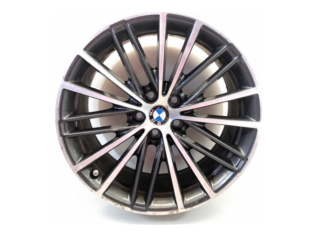 [STARK-851627] Llanta de aleación 19" BMW 6894840
