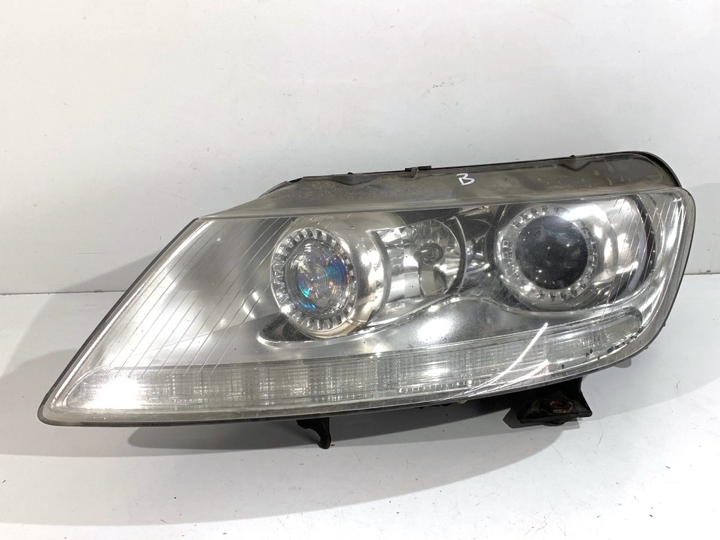 [STARK-899127] Faros delanteros izquierdos VW Phaeton (3D1, 3D2, 3D3, 3D4, 3D6, 3D7, 3D8, 3D9) 2002-2016