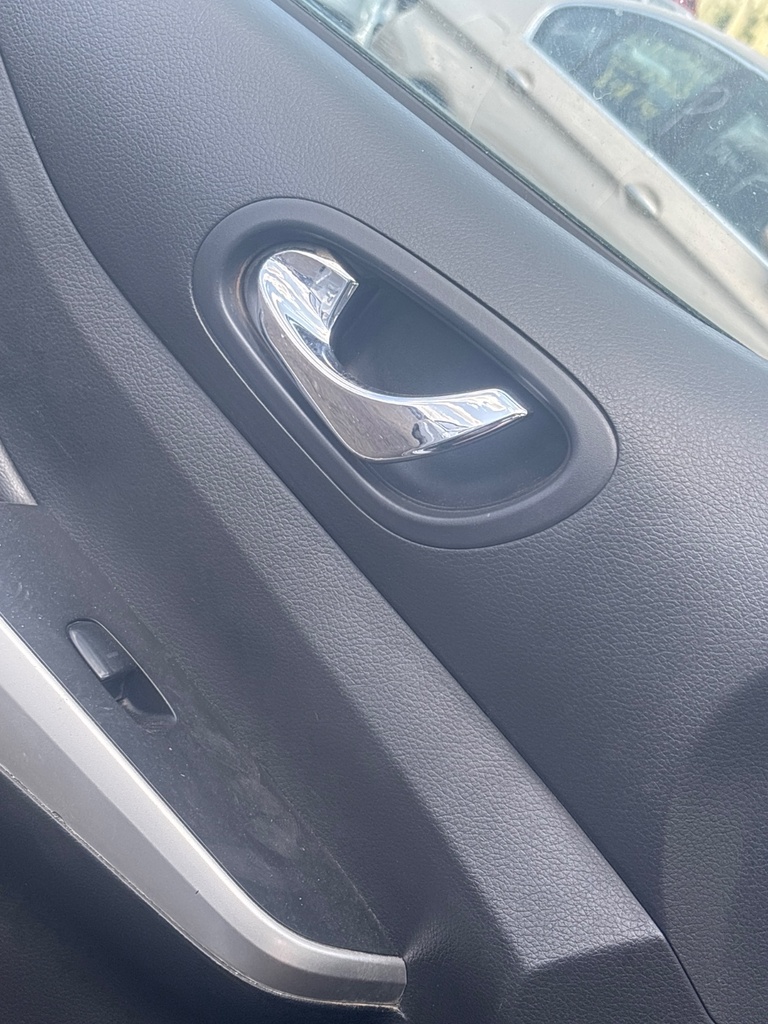 [MTD-532097] Tirador interior puerta delantera izquierda Nissan Navara NP300 2018 KL0