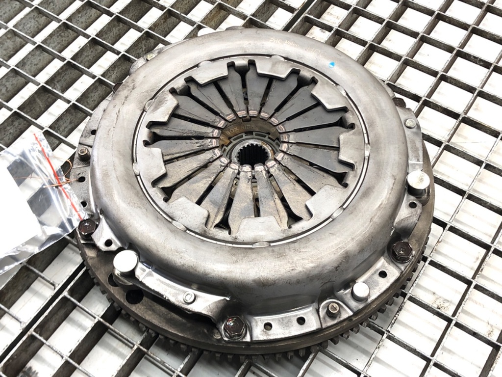 [STARK-462432] Embrague HYUNDAI i30 (FD) 1.6 90 kW 2007-2011