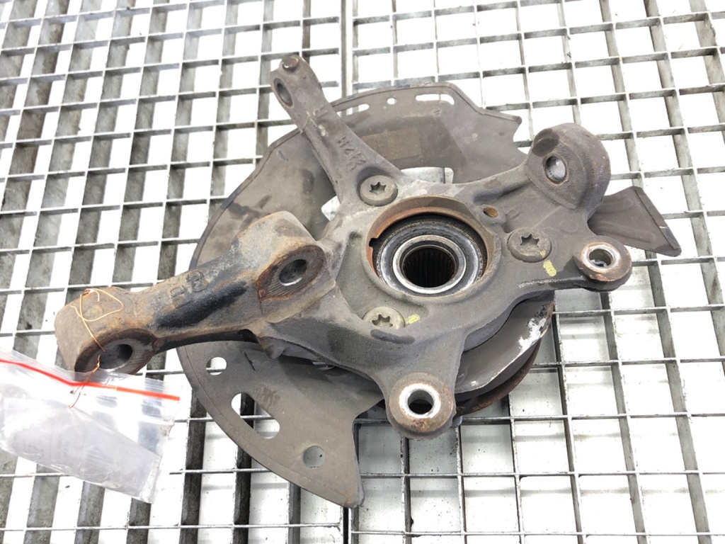 [STARK-534357] Mangueta delantera derecha HYUNDAI i30 (PDE, PD, PDEN) 2016-2022