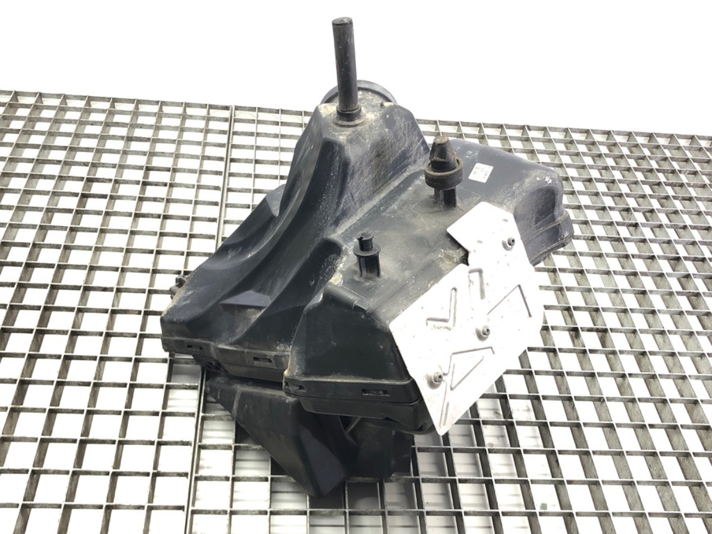 [STARK-552638] Caja de filtro de aire para Audi A4 B8 Avant (8K5) 2.0 TFSI 2007-2015 OE 8K0133835AB